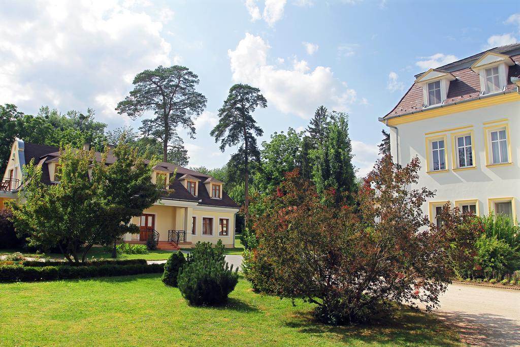 Batthyany Kastelyszallo Zalacsány Exteriör bild