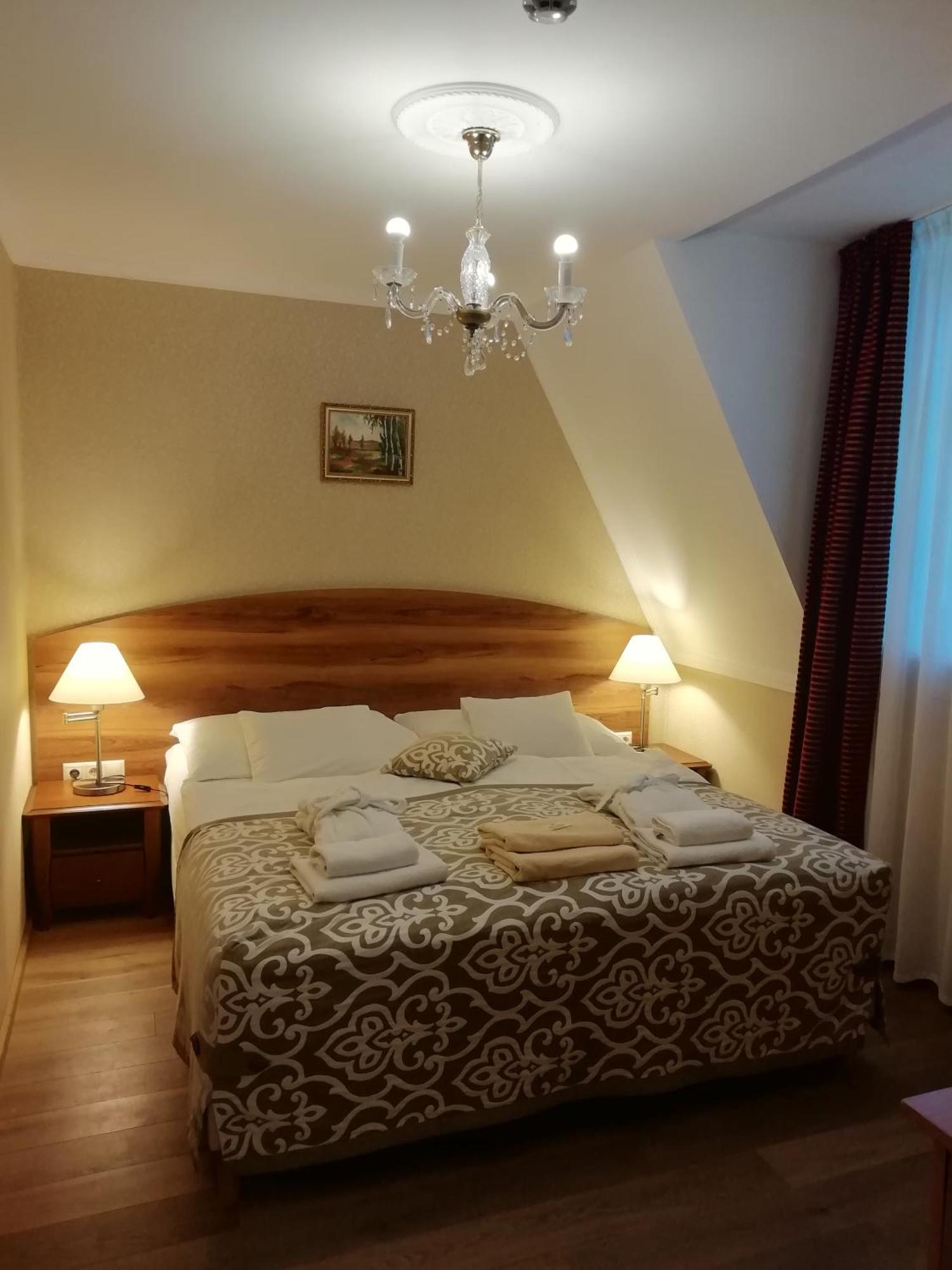 Batthyany Kastelyszallo Zalacsány Exteriör bild