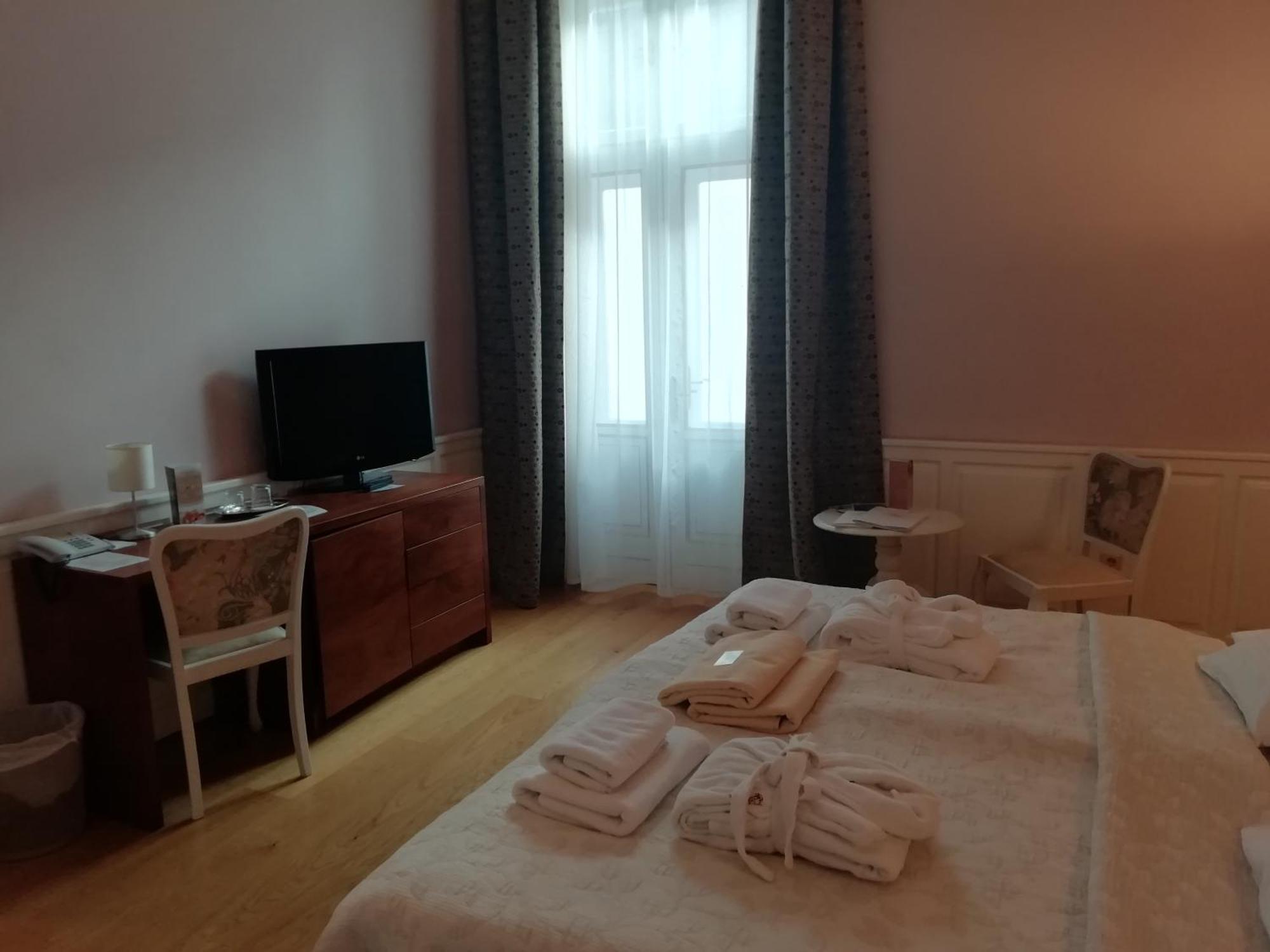 Batthyany Kastelyszallo Zalacsány Exteriör bild